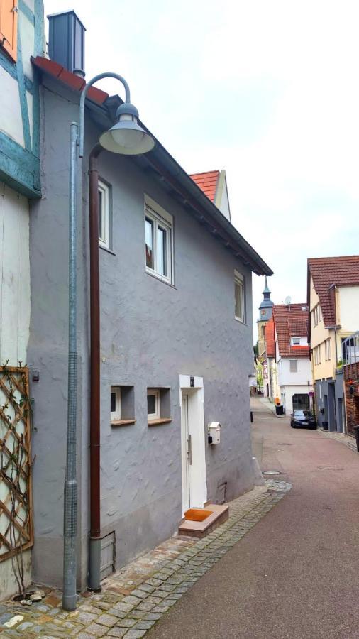 Im Herzen Der Altstadt Файинген-ан-дер-Энц Экстерьер фото